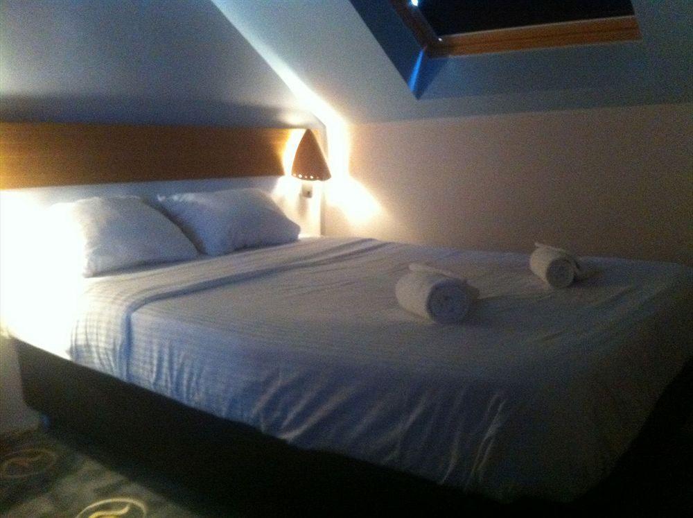 Midi Business Lodge Bruxelles Esterno foto