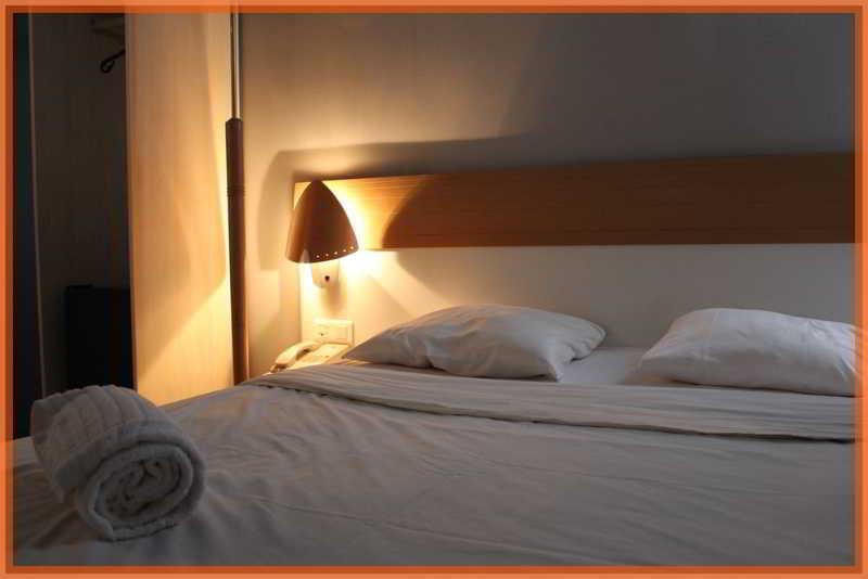 Midi Business Lodge Bruxelles Esterno foto